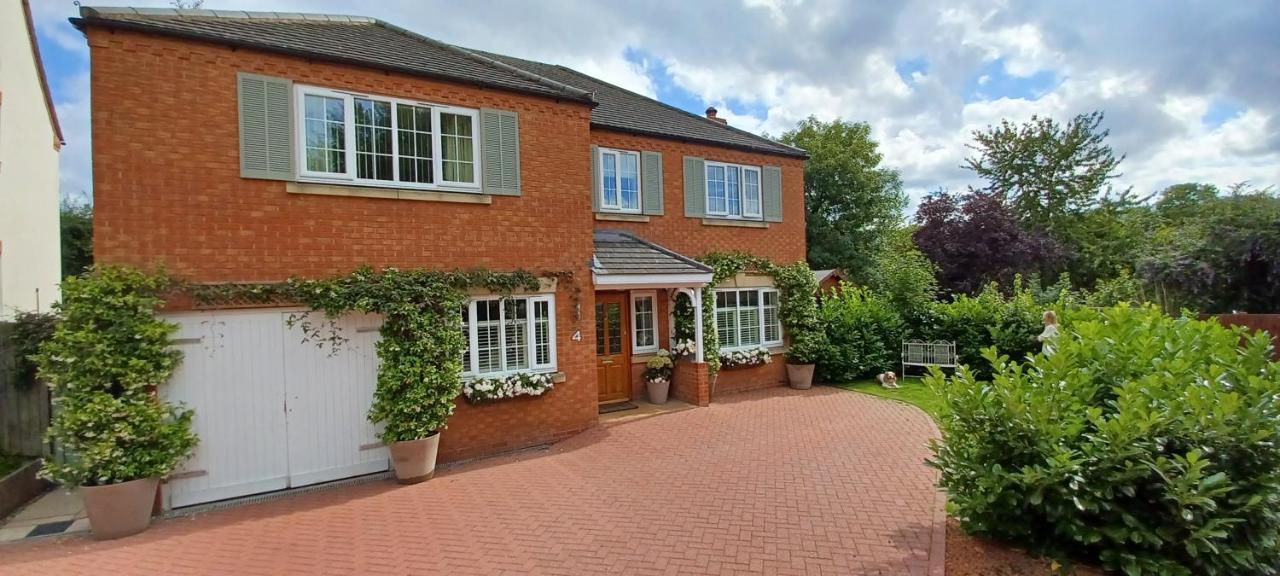 Harlequin B&B Ledbury Exterior foto