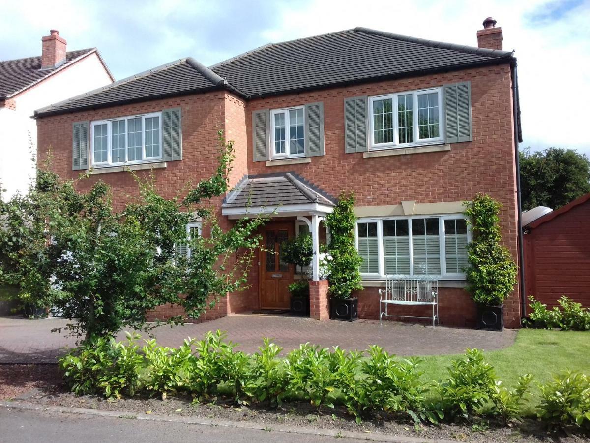 Harlequin B&B Ledbury Exterior foto